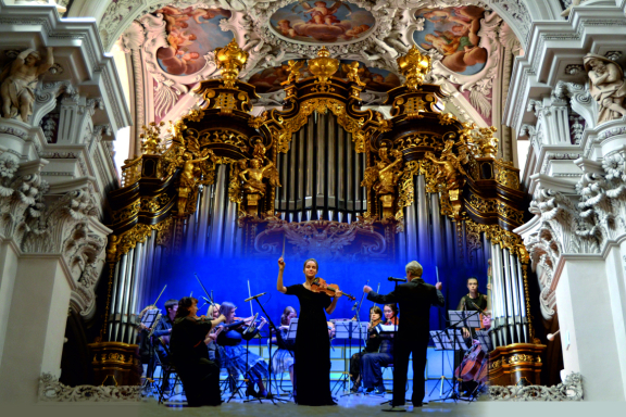 &Kcy;&ocy;&ncy;&tscy;&iecy;&rcy;&tcy; &kcy;&acy;&mcy;&iecy;&rcy;&ncy;&ocy;&gcy;&ocy; &ocy;&rcy;&kcy;&iecy;&scy;&tcy;&rcy;&acy;