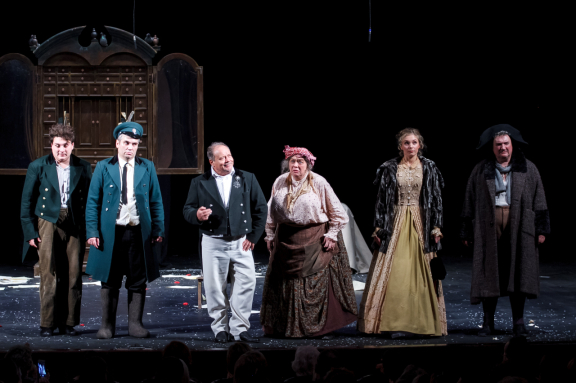 Спектакль «С кем поведёшься»