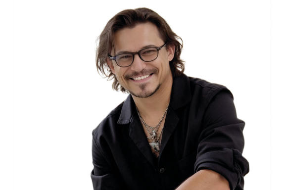 Максим Олейников