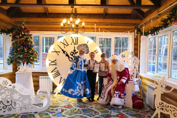 Волшебный домик Деда Мороза