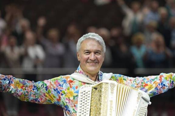 Валерий Сёмин. «Привет, Новый год!»