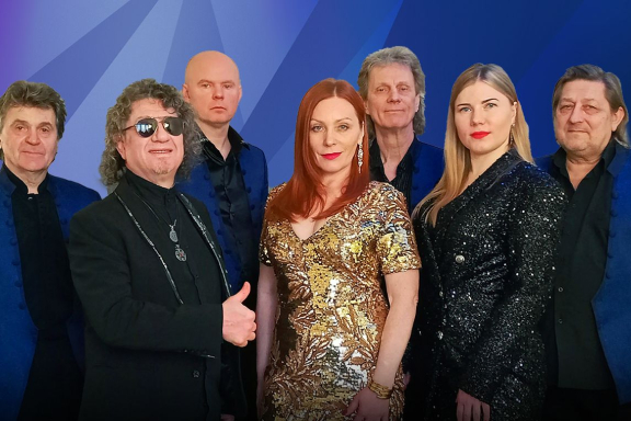 &Vcy;&Icy;&Acy; &laquo;&Zcy;&dcy;&rcy;&acy;&vcy;&scy;&tcy;&vcy;&ucy;&jcy;&comma; &pcy;&iecy;&scy;&ncy;&yacy;&raquo;