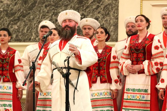 &Kcy;&ucy;&bcy;&acy;&ncy;&scy;&kcy;&icy;&jcy; &kcy;&acy;&zcy;&acy;&chcy;&icy;&jcy; &khcy;&ocy;&rcy; &laquo;&Ncy;&acy;&mcy; &mdash; 215 &lcy;&iecy;&tcy;&excl;&raquo;