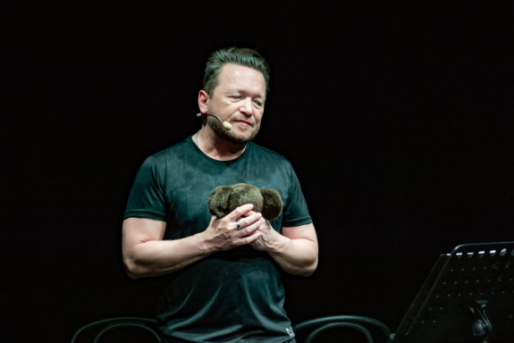 Моноспектакль «Асадов»